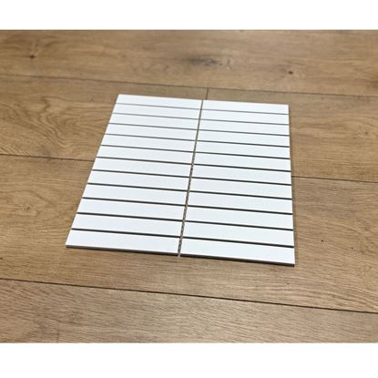 Picture of Straight Side White Matt Finger Mosaic 22mm FTD2201